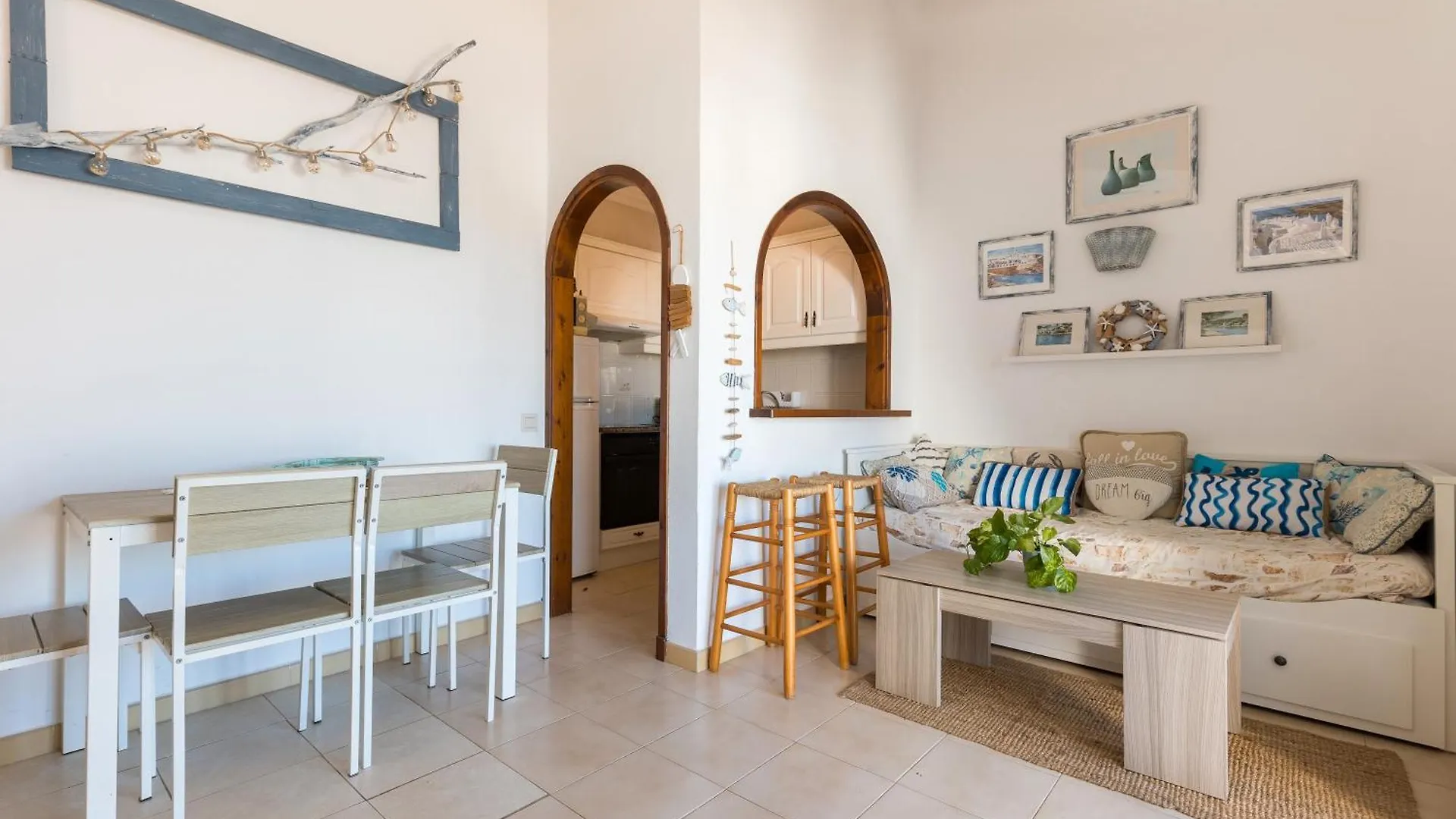 Gintonic Apartment Son Parc Spain